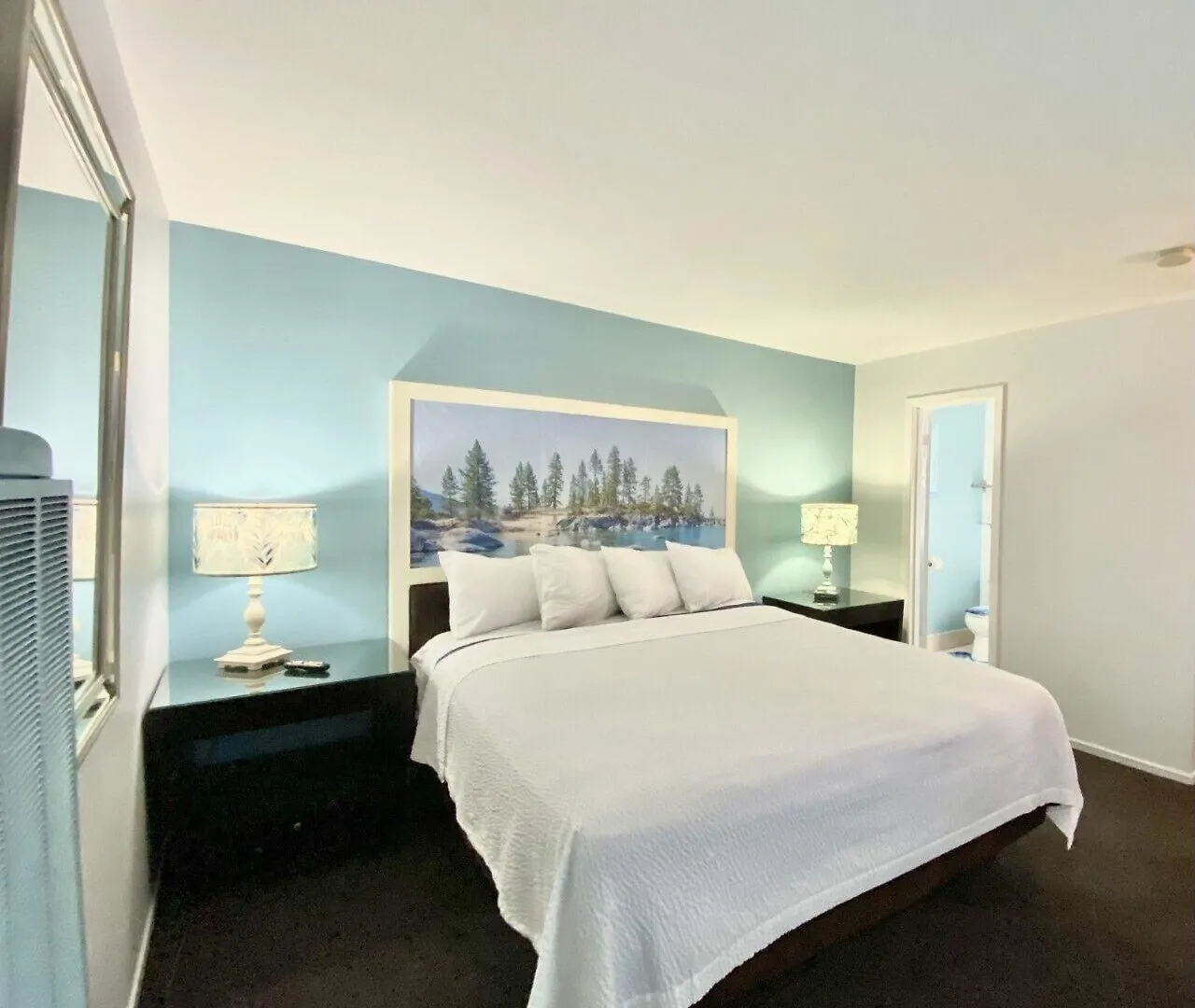 Bluebird Day Inn & Suites South Lake Tahoe Motel